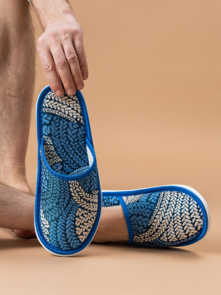 6a979551-395e-4fc7-8dda-d6c8abd42830